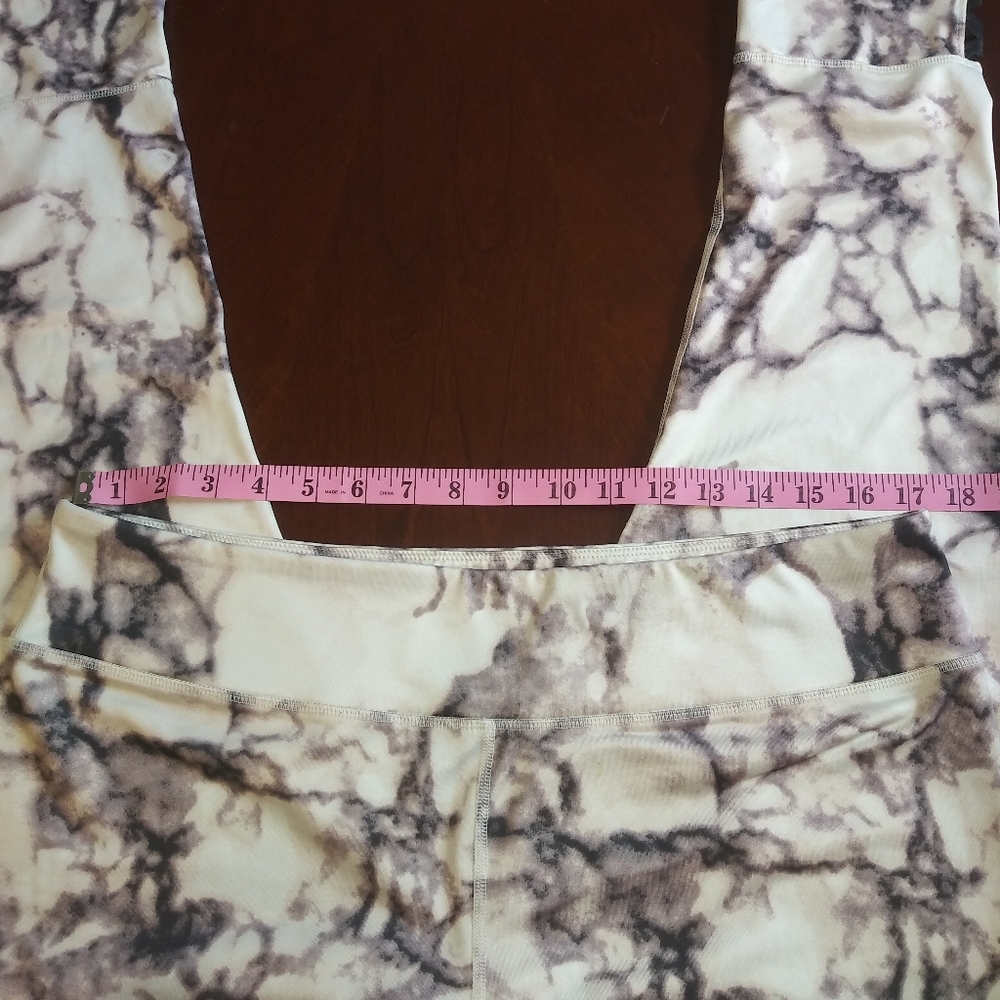 CHARLOTTE RUSSE ACTIVE LEGGINGS - Picture 4 of 8